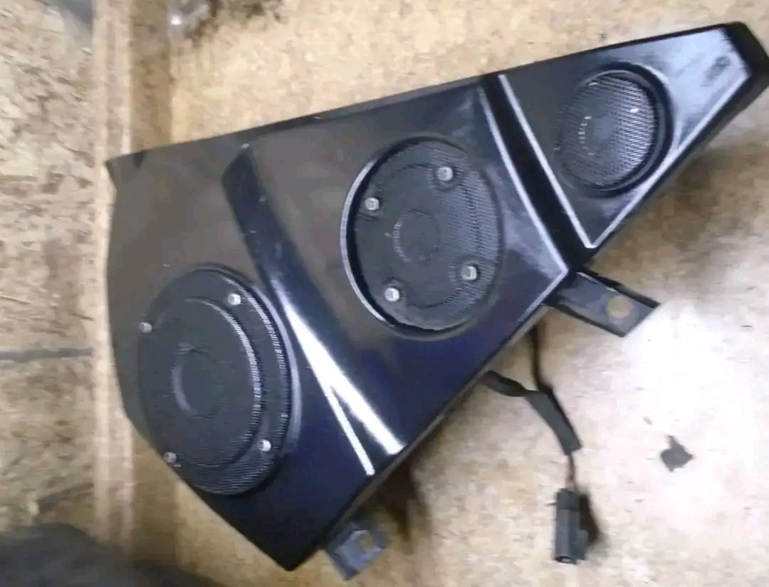 Polaris Slingshot Speaker